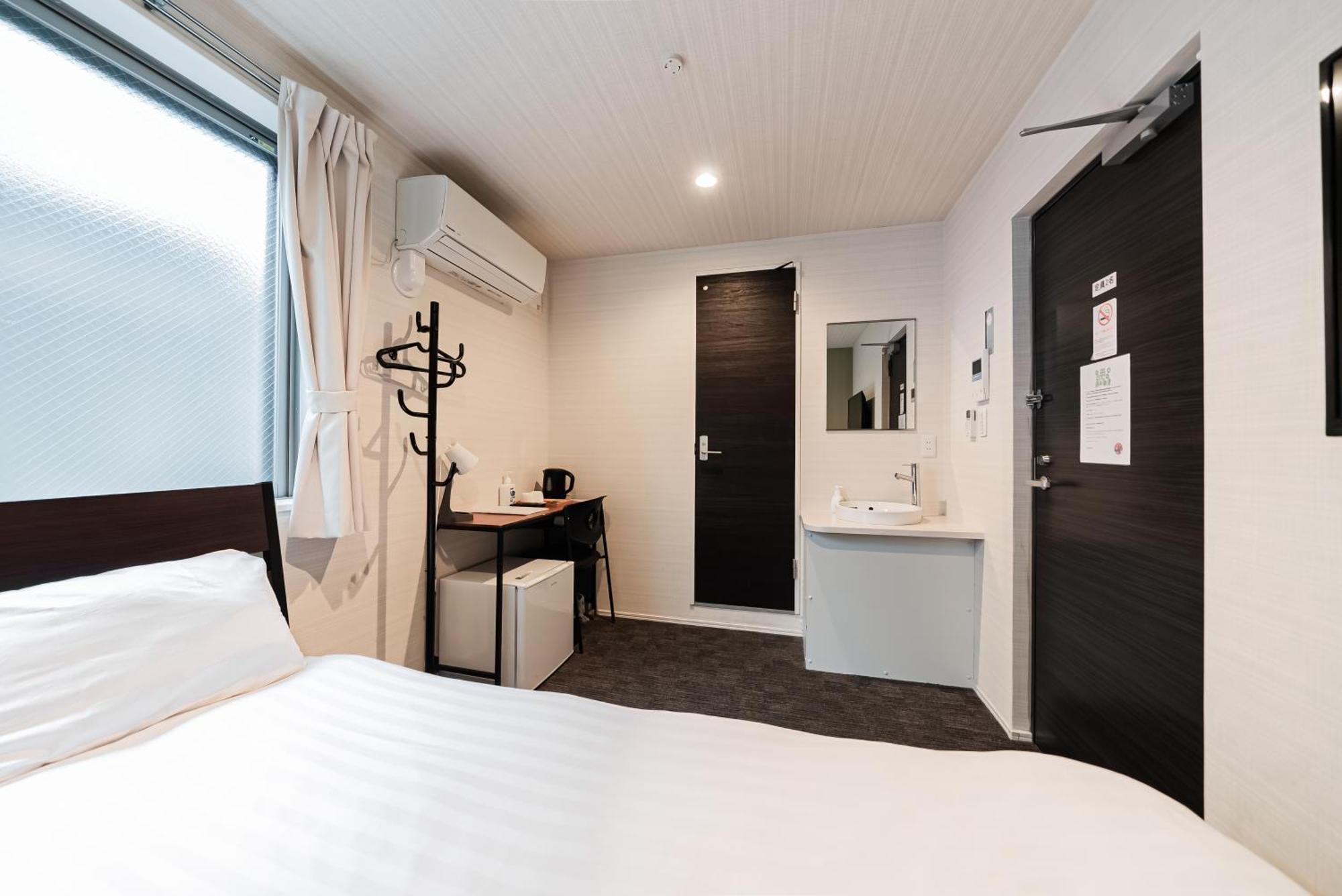 Glou Higashi Shinjuku Hotel Tokió Kültér fotó