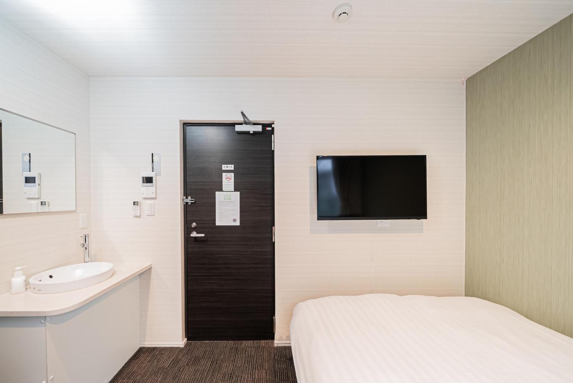Glou Higashi Shinjuku Hotel Tokió Kültér fotó